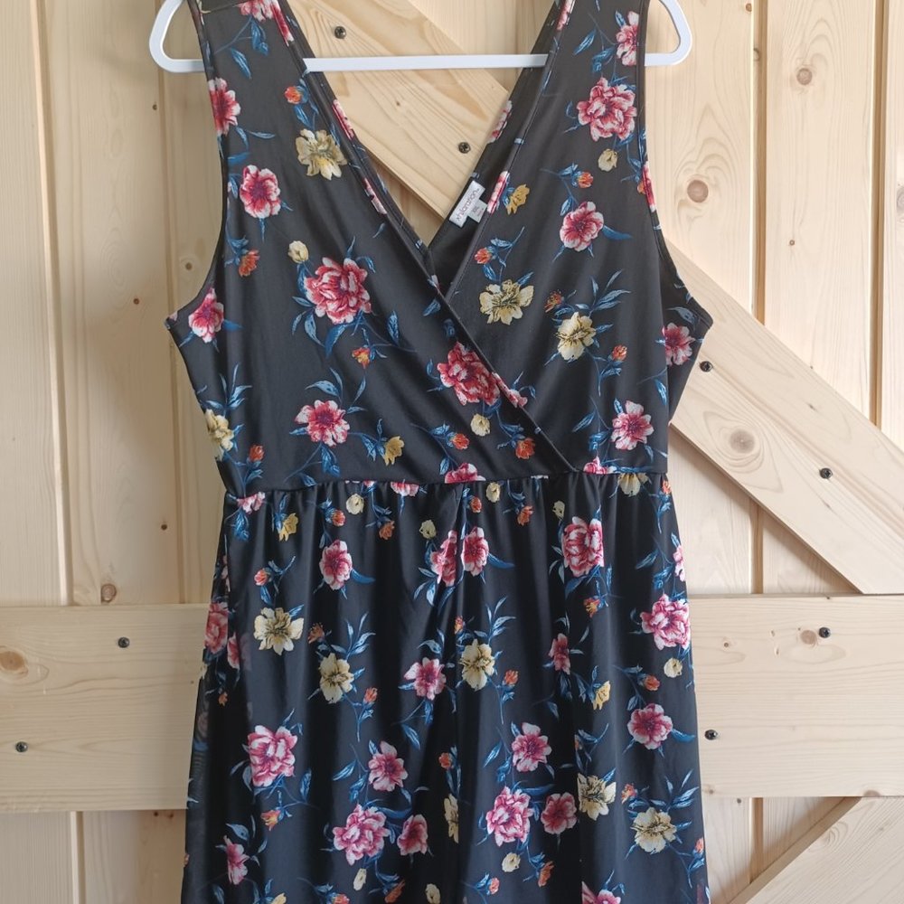 Xhilaration Floral Shorts Romper (XXL)